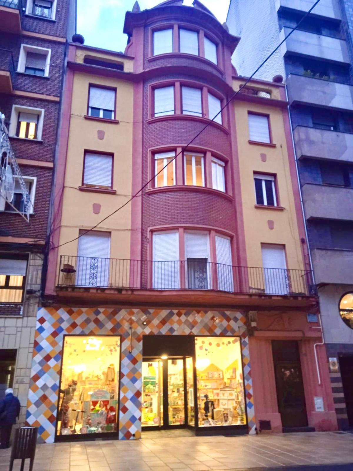 Antolin Yellow Door Ponferrada Dış mekan fotoğraf